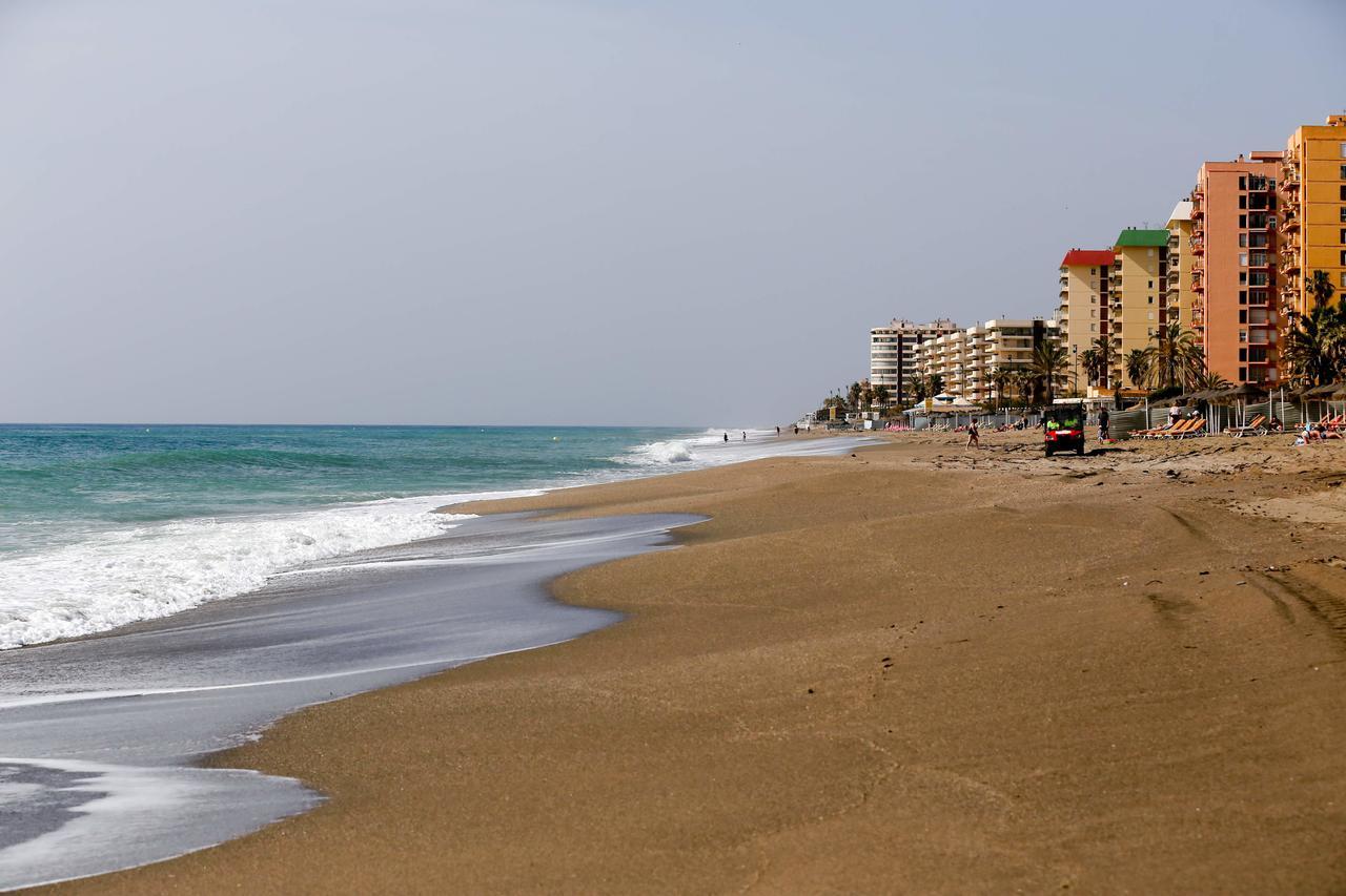 Suitur Apartamento Frente A La Playa Fuengirola Ngoại thất bức ảnh