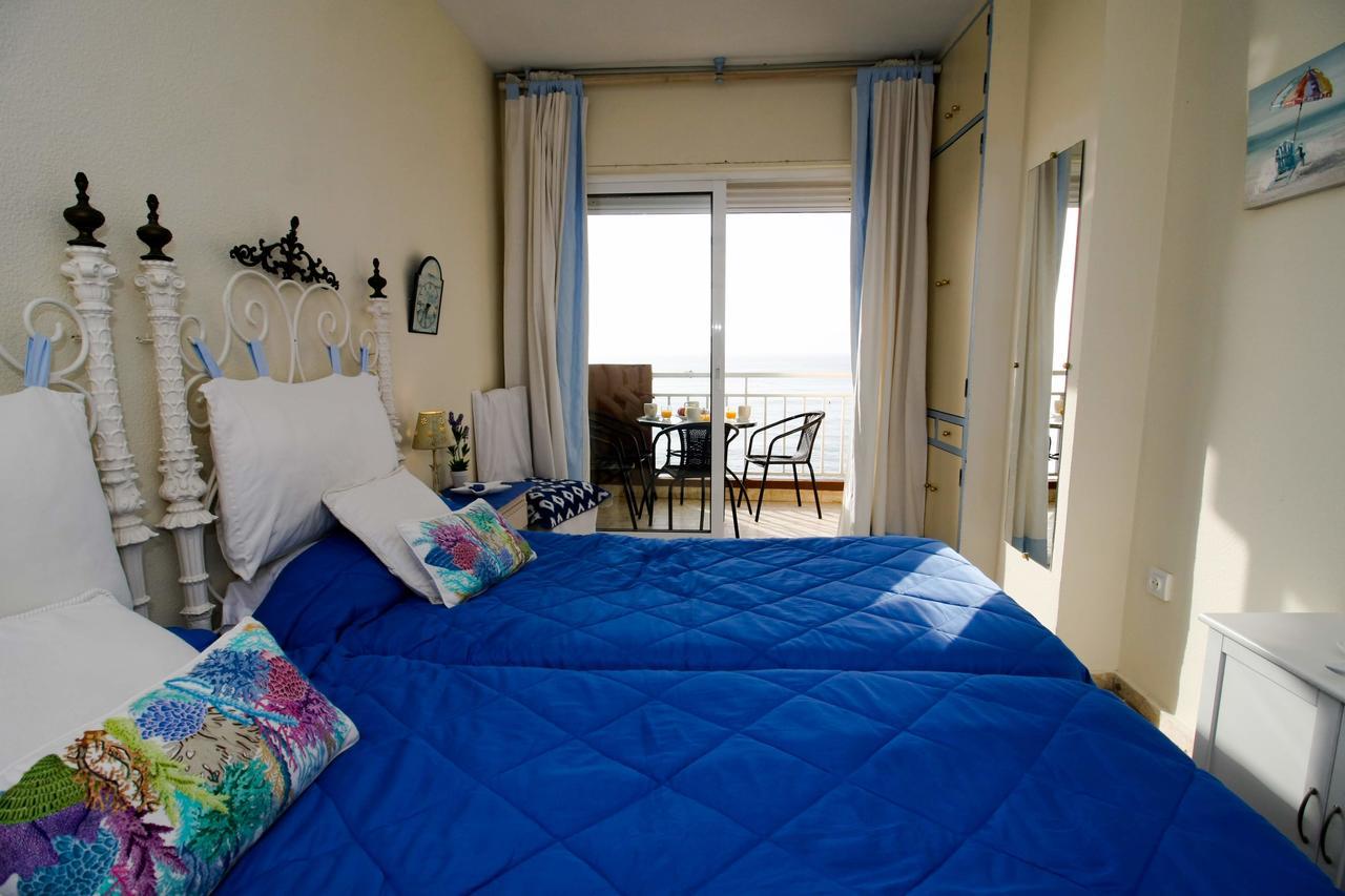Suitur Apartamento Frente A La Playa Fuengirola Ngoại thất bức ảnh